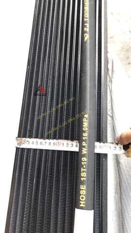 Két dầu thủy lực SDLG