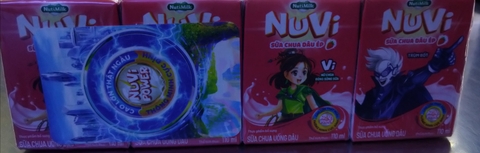 sữa chua uống tiệt trùng Nuvi dâu ép 110ml