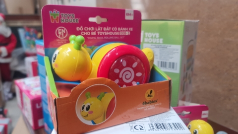 Ốc sên vàng 008-1