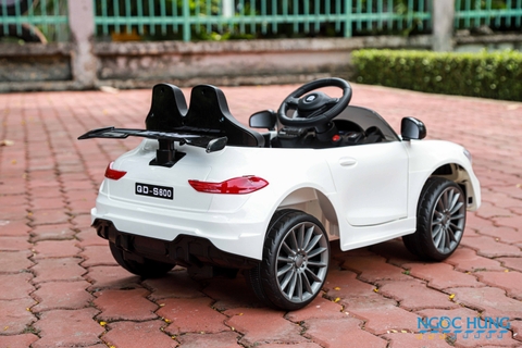 Xe ô tô điện cho bé S600