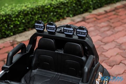 Xe ô tô điện cho bé LB-6887