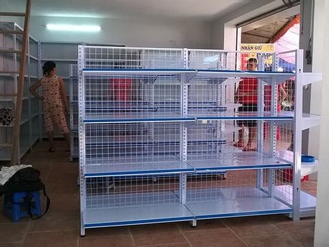 3 Lưu ý khi chọn mua giá kệ siêu thị