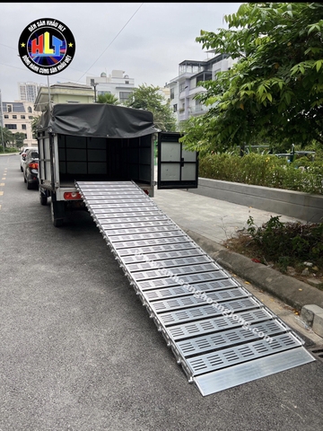 Thang Nhôm Trượt Đồ Sự Kiện