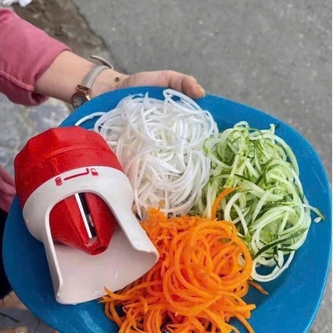 Dụng cụ Nạo sợi rau củ Tupperware (cái)