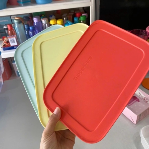 Tuptrung - Hộp Tupperware đông 1L - Nắp vàng