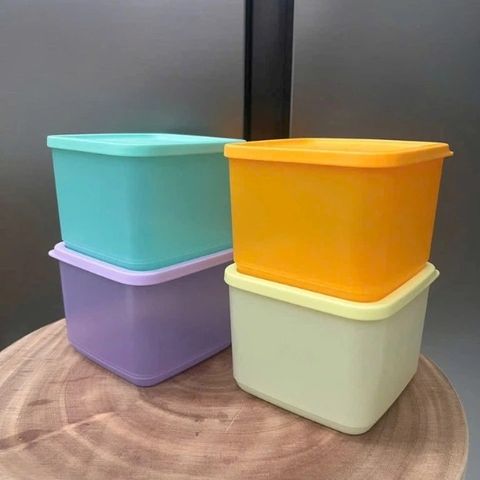 Bộ Hộp BQTP Medium Squar Round 1L (4 hộp)