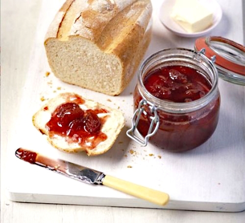 Bánh Mỳ Bơ Mứt