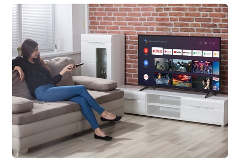 Smart Tivi Skyworth 43 inch 43STD6500 FHD Android TV