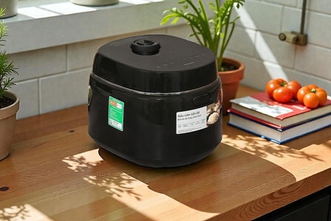 Nồi cơm điện tử Panasonic 1.8 lít SR-DM184KRA