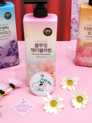 Sữa tắm On The Body Blooming Cherry Blossom (Hàn Quốc) - 900g