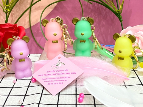Móc khóa hình gấu Disney pha lê nhiều màu
