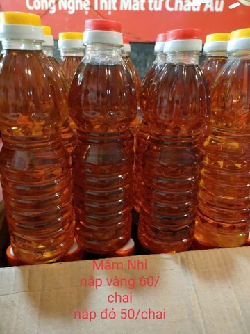Mắm nhỉ chai nắp đỏ