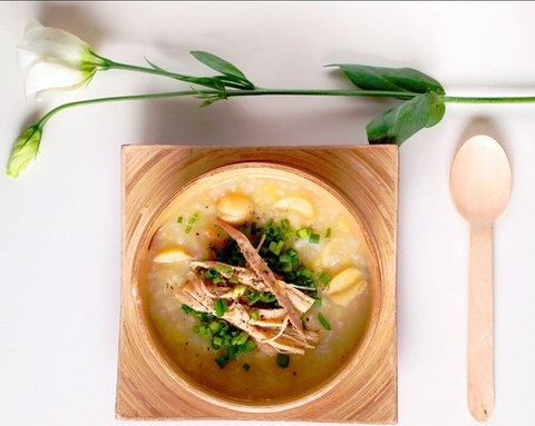 Cháo Hạt Sen Cho Bé Ăn Dặm - Vệ Sĩ Giúp Bé Tiêu Diệt Biếng Ăn