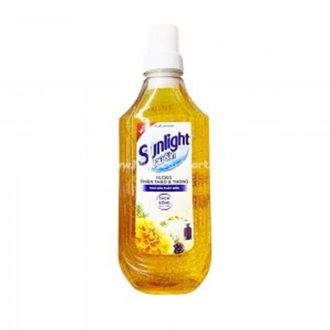 Nước lau sàn Sunlight-hương thiên thảo & thông, chai (1kg/997ml).