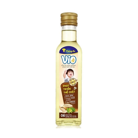 Dầu ăn dinh dưỡng dành cho trẻ em từ 6 tháng, phát triển thể chất Vio-Tường An (250ml).