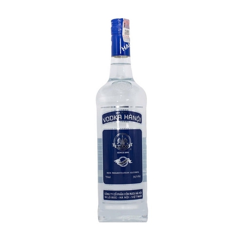 Rượu Vodka Hà Nội, chai xanh (700ml, 39.5%).