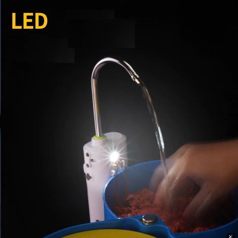 Máy Bơm Nước Rửa Tay, Sục Oxi , Đèn 3 trong 1 Cực Kì Tiện Lợi