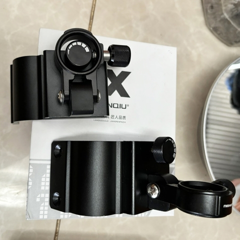 Pas Dù Gắn Góc Thùng LIANGIU Gấp gọn