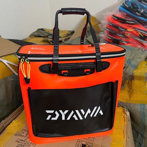 Thùng Đựng Cá Đa Năng DYAWA 1 ngăn lớn 1 ngăn nhỏ, Chất Liệu Nhựa EVA Cao Cấp