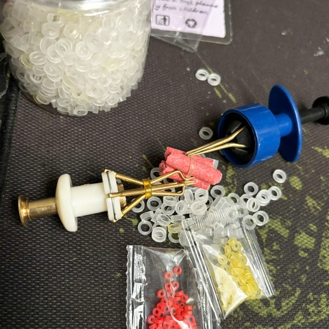 Hũ Chun Và Kẹp Chun Dùng Gắp Trùn, Buộc Hạt Xã, Kẹp Hạt Đan Câu Cá