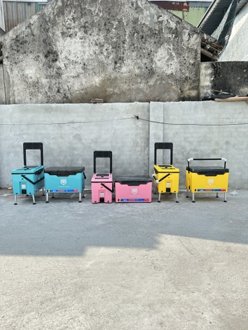 Thùng Câu Đài 32L TIGER KING , Đầy Đủ Phụ Kiện Đi Kèm