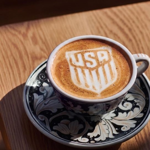 World Cup và cà phê: Khi một bàn thắng có thể đổi lấy... một ly espresso miễn phí