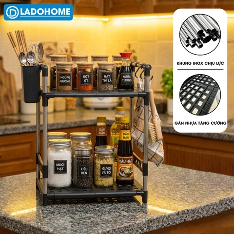 Kệ để gia vị 2 tầng nhà bếp LD-3641, tặng kèm ống đũa móc treo, khung inox không rỉ và đế nhựa PP siêu chắc