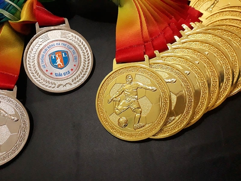 Làm Cup, Huy Chương, Cờ Lưu Niệm - Uy Tín - Chất lượng - Nhanh - Giá cả hợp lý tại Quận Tây Hồ - Hà Nội