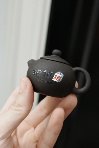 Bật Lửa Độc Lạ - Phiên bản Ấm Trà Nâu