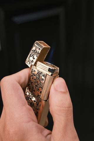 Bật Lửa Derui Dunhill - Hoa Văn Đen - Phiên Bản 2 chế độ lửa ( Thường + Khò)