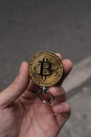 Đồng Bitcoin Vàng