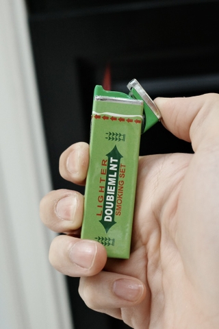 Bật Lửa Độc Lạ - Phiên bản Kẹo Cao Su Double Mint