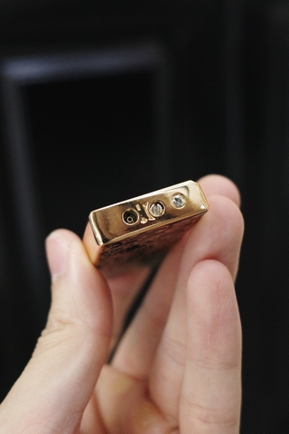 Derui Dunhill Mỏng Hoa Văn Đen - Dáng