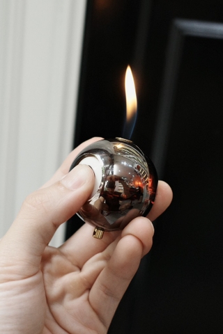 Bật Lửa Độc Lạ - Bóng Bia Đen Số 8