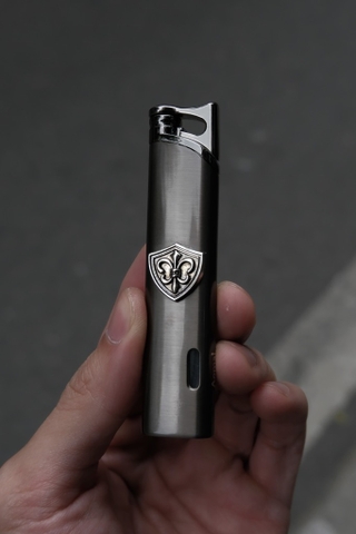 Slim Đen Đậm - Logo Khiên Chrome