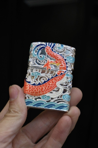 Chief Rồng Đỏ Nền Bạc Nguyên Khối
