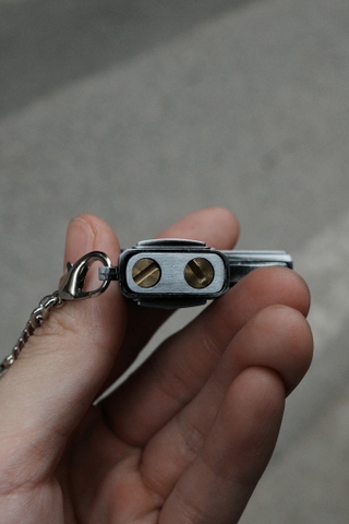 Bật Lửa Súng Mini -Bạc - kèm Móc Treo