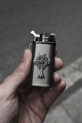Khò Đánh Đá Đen - Thánh Giá Chrome