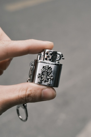 Bật Lửa Mini Chrome Bạc Bóng - kèm Móc Treo
