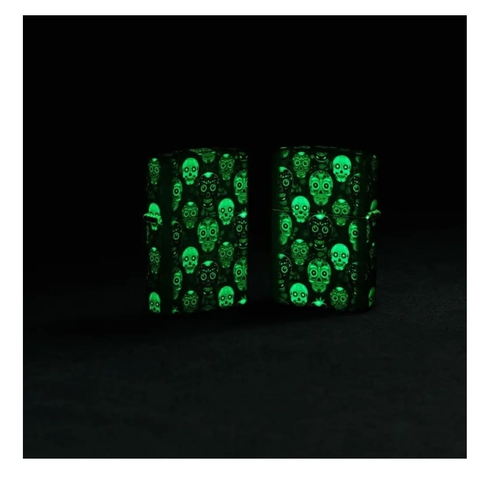 Bật Lửa ZIPPO - Classic - Sugar Skulls Design (Đầu Lâu Phát Quang)