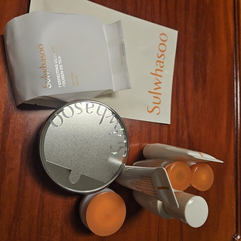 Set phấn nước Perfecting Cushion