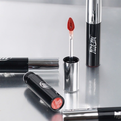 Son Kem Lì, Mịn Mượt Nhẹ Môi, Bền Màu Merzy Cyber Mellow Tint 4g