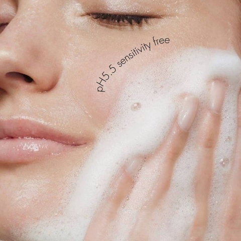 Sữa Rửa Mặt Beldora 299 Dành Cho Da Nhạy Cảm 150ml