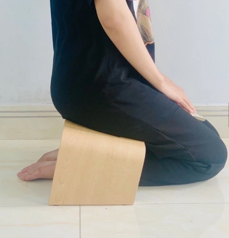 Ghế Quỳ Cầu Nguyện Giúp Thẳng Lưng và Đỡ Mỏi