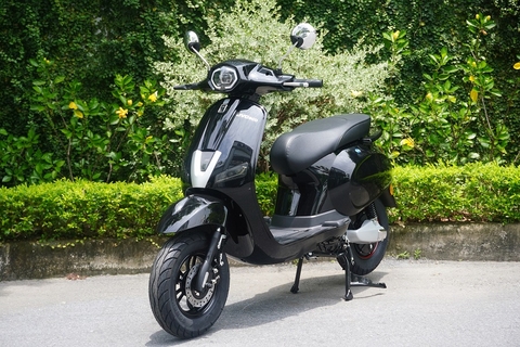 XE MÁY ĐIỆN JVC VESPA PLATINUM S