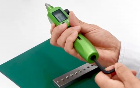 Digital torque driver