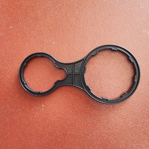 Tay vặn cốc đa năng (tay công số 8) dùng cho máy lọc nước RO gia đình