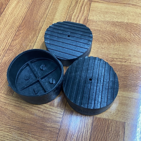 Phụ kiện chân đế chống trượt sử dụng cho các loại thang nhôm rút gọn