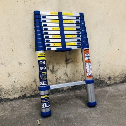Thang nhôm rút gọn NiNDA NK-32 đai xanh cao 3m2