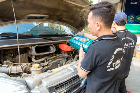 DỊCH VỤ THAY DẦU ĐỘNG CƠ